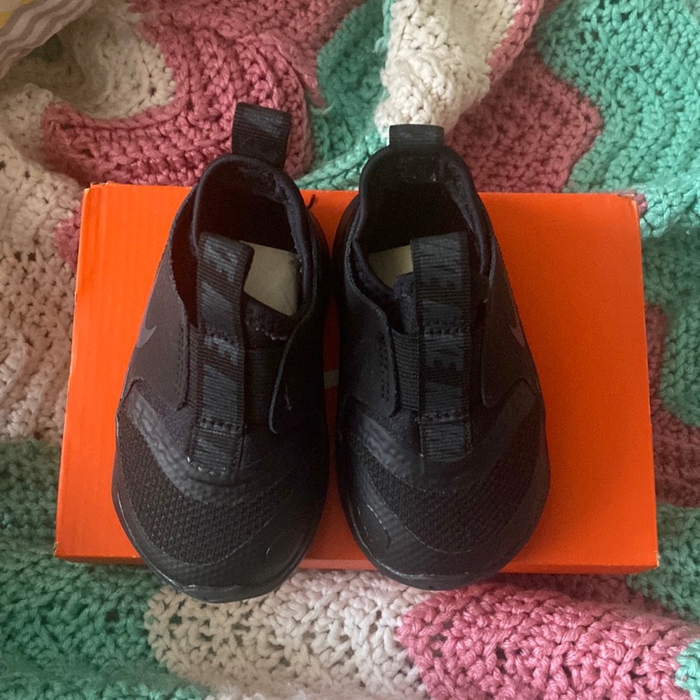Nike flex runner